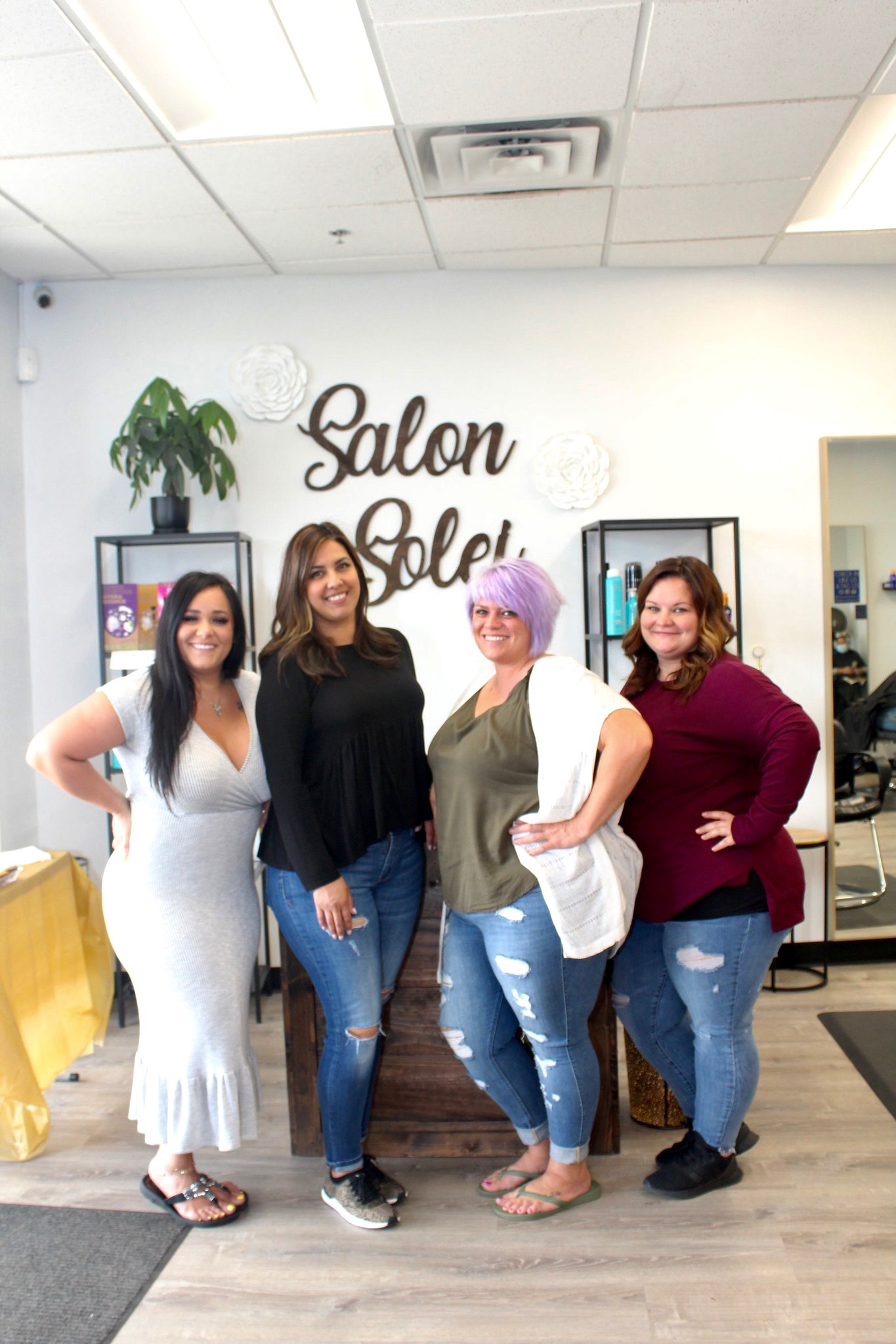 Experience the Best Salon & Spa Services in Gurnee, ILL Hair